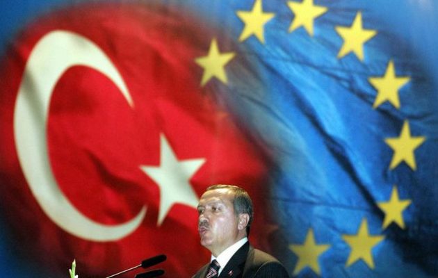 Παρ΄ όλα  τα χαστούκια το χαβά του ο Ερντογάν – Θέλει να μπει η Τουρκία στην Ε.Ε.