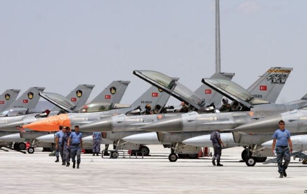 Ο Ερντογάν αφού άφησε δίχως πιλότους την τουρκική πολεμική αεροπορία το… φορτώνει σε γιατρούς του Γκιουλέν