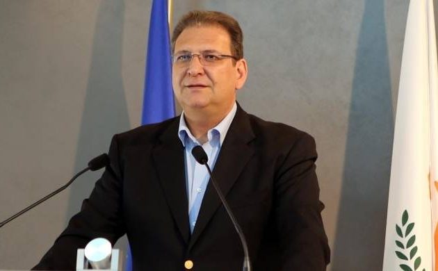 Η κυπριακή κυβέρνηση κατηγορεί ΑΚΕΛ και Μαλά για μη εθνική ρητορική στο Κυπριακό