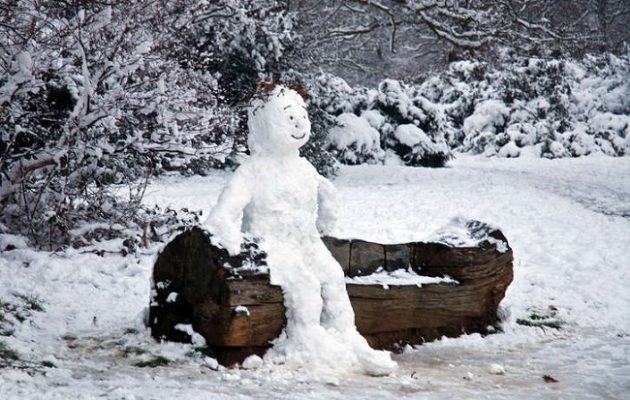 Ο καιρός τρελάθηκε – Χιόνια στο Καϊμάκτσαλαν (βίντεο)