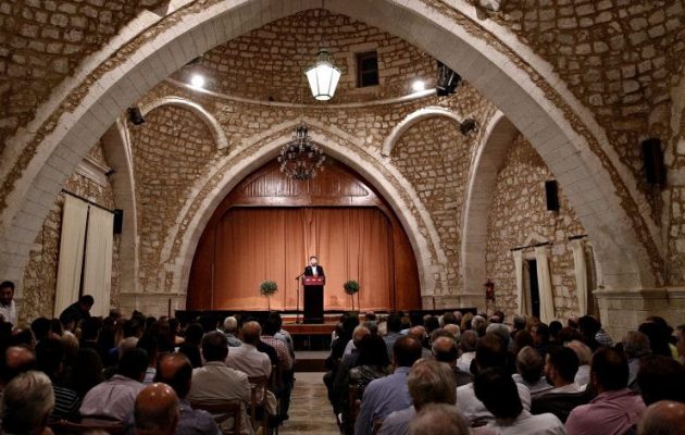 Με πατριωτικό λόγο ο Ανδρουλάκης στο Ρέθυμνο: Τι είπε για το δημογραφικό και τους εξοπλισμούς