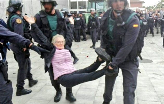 Η άγρια καταστολή στην Καταλονία τραντάζει το πολυεθνικό βασίλειο της Ισπανίας (βίντεο)