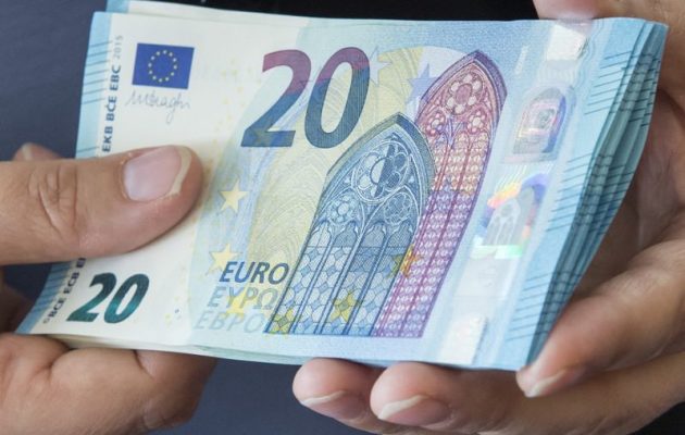 Πώς θα ρυθμίσουν τα χρέη τους οι ελεύθεροι επαγγελματίες με οφειλές έως 50.000 ευρώ