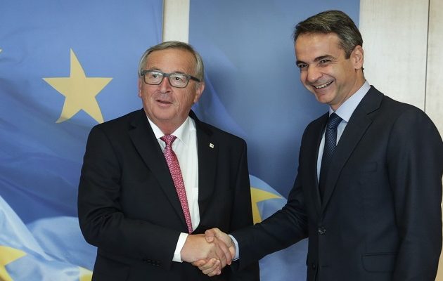 Ο Μητσοτάκης (στον κόσμο του) συζήτησε με τον Γιούνκερ πώς θα σώσουν την Ευρώπη