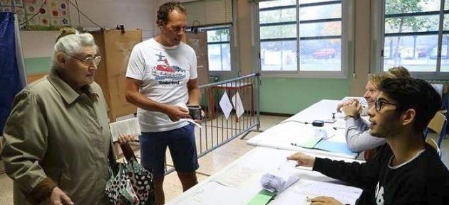 Έτοιμη για διαπραγμάτευση η Ρώμη μετά τον κατακλυσμό των “ναι” σε Βένετο και Λομβαρδία