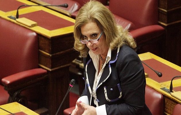 Παραίτηση Λεβέντη και εκλογή νέου αρχηγού θέλει  η ανεξάρτητη βουλευτής Μεγαλοοικονόμου