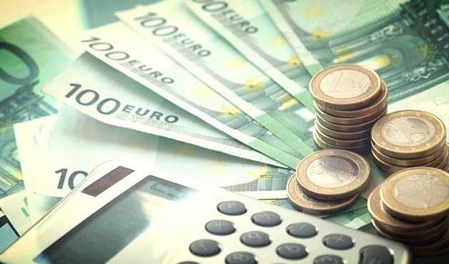 Μέρισμα 1.000 ευρώ σε 1.000.000 πολίτες – Πότε θα “κλειδώσουν” οι δικαιούχοι