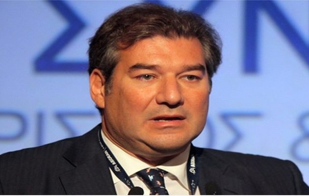 Μύδροι Καραχάλιου για Μητσοτάκη: Τάκης θα κερνάει, Μαρία θα πίνει – “Θα με λες κύριε Πρόεδρε”