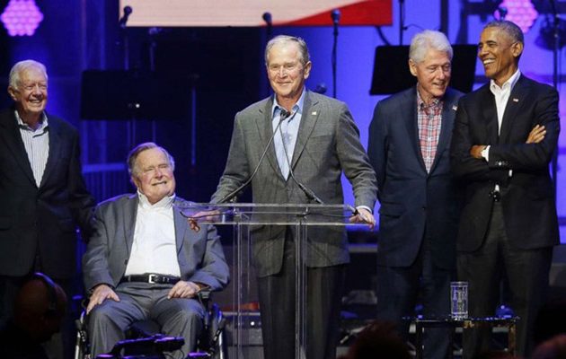 Ιστορική συνάντηση πέντε πρώην προέδρων των ΗΠΑ – Ποιο μήνυμα έστειλαν