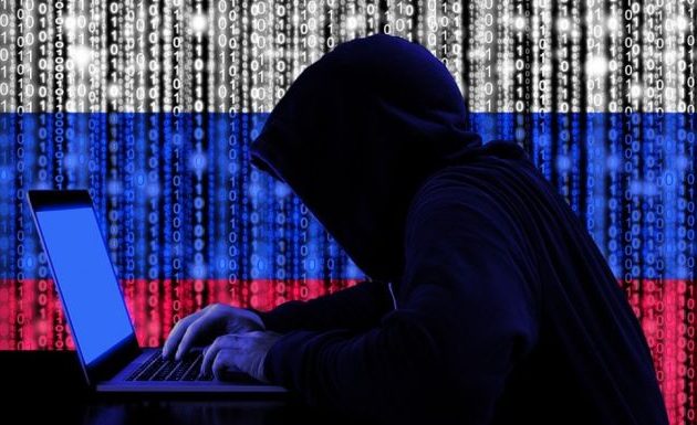 ΗΠΑ: Xιλιάδες αναρτήσεις σε Facebook, Youtube και Twitter αποδίδονται σε ρωσικό «δάκτυλο»