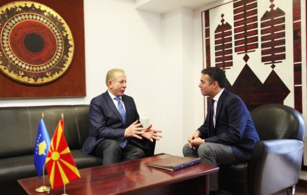 Σκόπια και Κόσοβο ερωτοτροπούν αδιακρίτως περίκλειστα στη βαλκανική τους μοναξιά