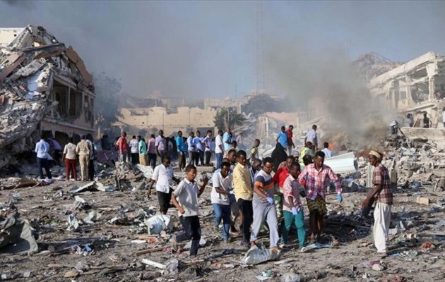 Σομαλία: 20 νεκροί από έκρηξη παγιδευμένου αυτοκινήτου στο Μογκαντίσου