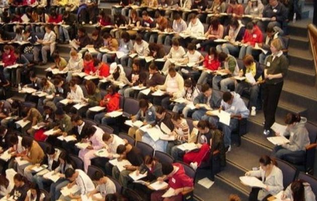 Υπ. Παιδείας: Η Ν.Δ. πίσω από τη διακοπή διανομής συγγραμμάτων στους φοιτητές