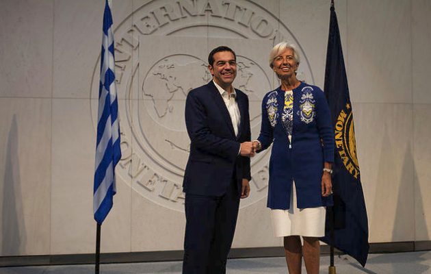 Συμφωνία Τσίπρα – Λαγκάρντ: Τι είπαν μπροστά και πίσω απο τις κάμερες