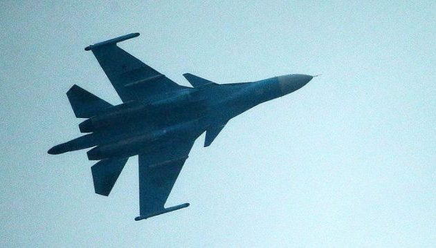 Έπεσε ρωσικό βομβαρδιστικό στη δυτική Συρία – Νεκροί οι πιλότοι