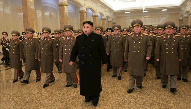 Οι στρατηγοί ΗΠΑ, Ιαπωνίας και Ν.Κορέας μετά τη σύσκεψη σε αμερικάνικο αρχηγείο, προειδοποιούν τον Κιμ