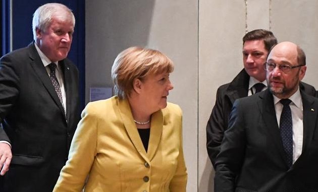 Γερμανία: Κοινή συνάντηση Μέρκελ, Σουλτς, Ζεεχόφερ για άρση του πολιτικού αδιεξόδου