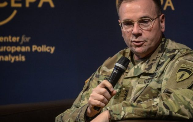 Αντιστράτηγος Hodges: Σε πλήρη συνεργασία οι χερσαίες ένοπλες δυνάμεις Ελλάδας-ΗΠΑ