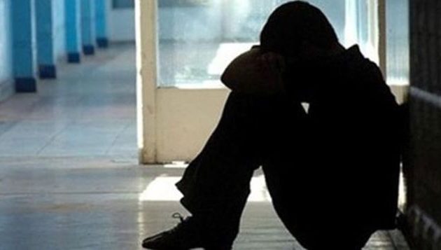 Καθηγητής στην Πάτρα χαστούκισε 14χρονο για να τον κάνει… άνδρα