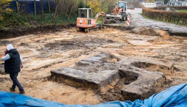 Τεράστια σβάστικα ανακαλύφθηκε σε αθλητικό κέντρο του Αμβούργου