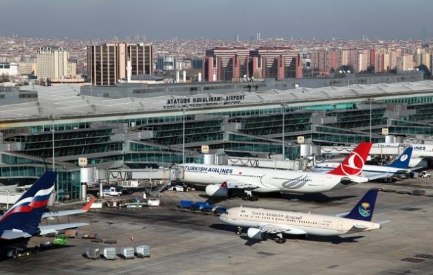 Συναγερμός στο αεροδρόμιο Ατατούρκ της Κωνσταντινούπολης για βόμβα σε αεροπλάνο