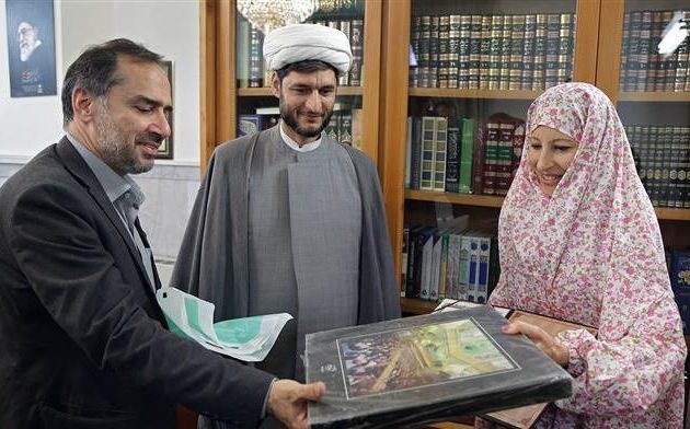 Αυστραλέζα ταξίδεψε στο Ιράν για να εξισλαμιστεί