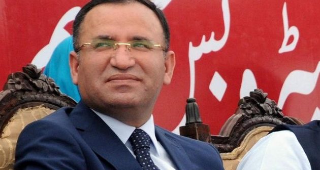 Τουρκία: Οι ΗΠΑ να σταματήσουν να εξοπλίζουν τους Κούρδους της Συρίας