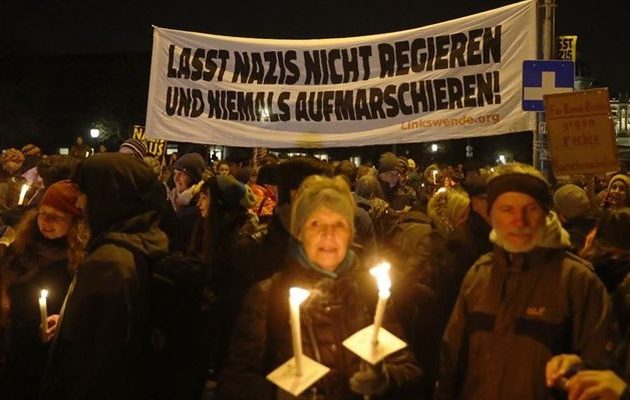 Χιλιάδες διαδηλωτές στη Βιέννη κατά της άκρας δεξιάς στη νέα κυβέρνηση
