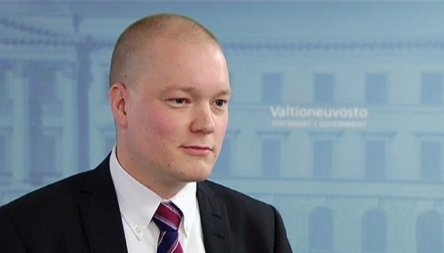 Φινλανδός υφυπουργός κρύφτηκε στο πορτ-μπαγκάζ για να συναντήσει μυστικά τον πρωθυπουργό
