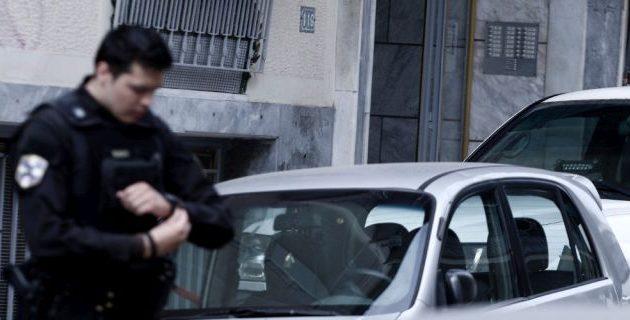 Έβγαλαν “λαγό” στα Εξάρχεια: Πώς συνδέεται 43χρονος με τους Πυρήνες της Φωτιάς