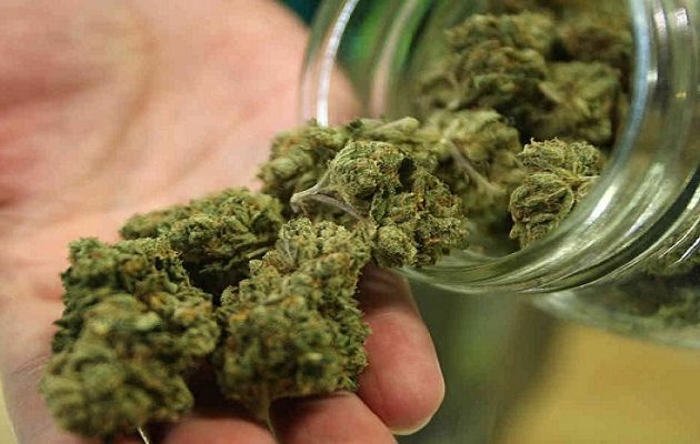 Πρωτοφανές: Βρέφος 11 μηνών πέθανε από υπερβολική δόση μαριχουάνας