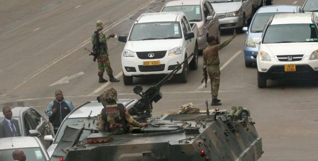 Πραξικόπημα Ζιμπάμπουε: Σε κατ’οίκον περιορισμό ο Μουγκάμπε