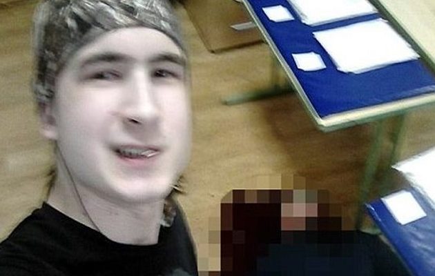 Φρικτό έγκλημα: 18χρονος έκοψε τον λαιμό καθηγητή του και έβγαλε σέλφι με το πτώμα