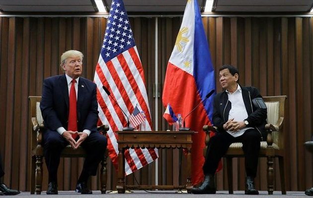 Ο Τραμπ γλύτωσε την… απόλυση από τον Φιλιππινέζο Πρόεδρο