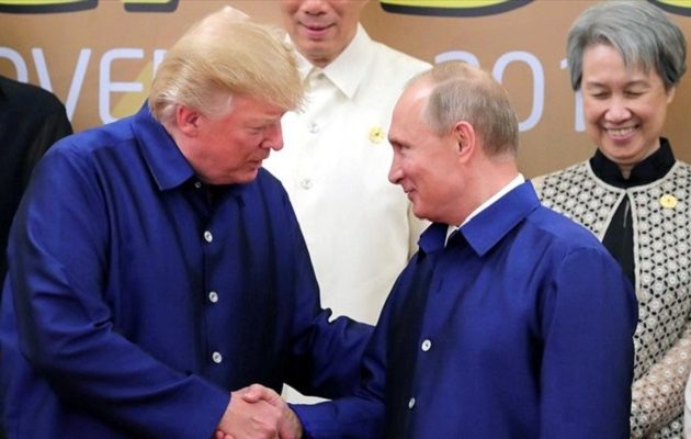 Έσφιξαν τα χέρια Τραμπ και Πούτιν, αλλά κάθισαν σε διαφορετικά τραπέζια