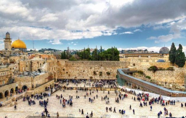 “Παγώνει” ο Τραμπ την αναγνώριση της Ιερουσαλήμ ως πρωτεύουσας του Ισραήλ