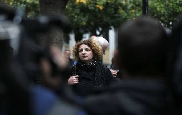 “Αντί να το δω νυφούλα, μου το βάλανε στο χώμα” – Τι είπε η τραγική μάνα της Δώρας Ζέμπερη (βίντεο)