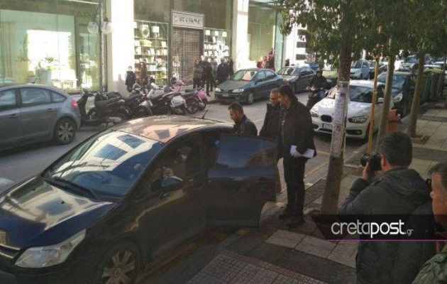 Το φονικό έγινε γιατί τον “έδερνε όταν ήταν μικρός” – Μετανιωμένος ο πατροκτόνος του Ηρακλείου στον εισαγγελέα