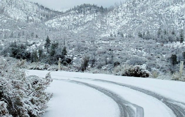 Καιρός: Χιόνια και χαμηλές θερμοκρασίες την Τρίτη