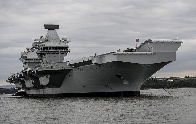 Σάλος στο βρετανικό Ναυτικό – Το πιο ακριβό απόκτημά του μπάζει νερά