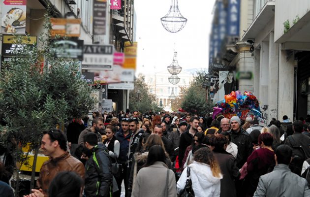 Ιδιαίτερα αυξημένη η κίνηση στην Χριστουγεννιάτικη αγορά