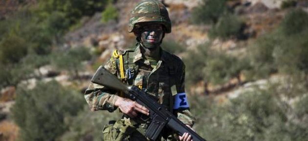 Δήμος στη Χαλκιδική: Μην μπερδέψετε τους αξιωματικούς με παράτυπους μετανάστες και μην… τους ταϊσετε!