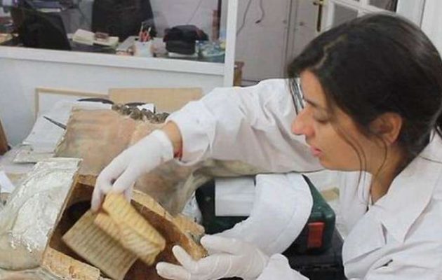 Σημείωμα-μυστήριο βρέθηκε κρυμμένο σε άγαλμα του Χριστού από τον 18ο αιώνα