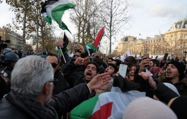 Διαδηλώσεις στη Γαλλία κατά της επίσκεψης Νετανιάχου στο Παρίσι