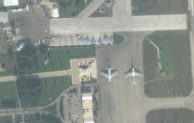 35 ρωσικά αεροπλάνα “μέτρησε” ο δορυφόρος στη Λαοδίκεια της Συρίας (φωτο)