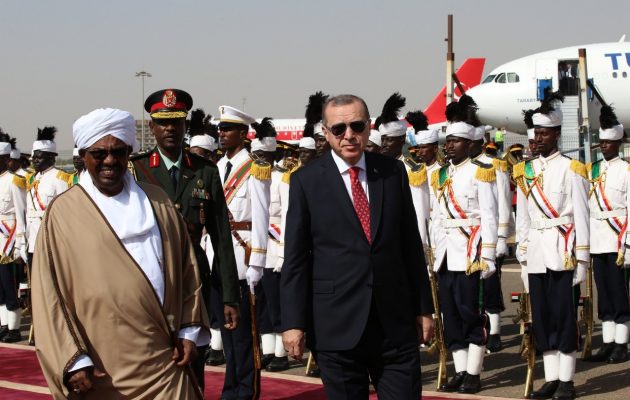 Στο Χαρτούμ του Σουδάν βρίσκεται ο Ερντογάν