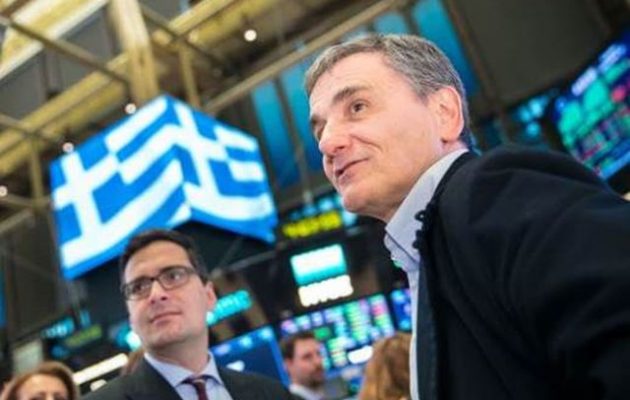 Η στιγμή που ο Τσακαλώτος χτυπά το καμπανάκι της Wall Street (βίντεο)