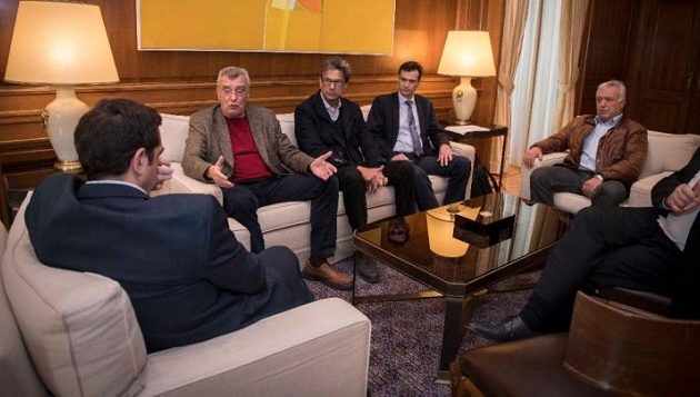 O Tσίπρας είδε στο Μαξίμου τους δημάρχους Λέσβου, Χίου και Σάμου