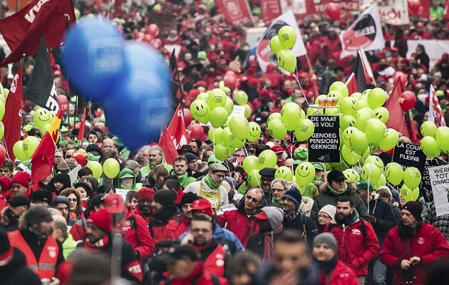Xιλιάδες εργαζόμενοι διαδήλωσαν στις Βρυξέλλες για το συνταξιοδοτικό σύστημα