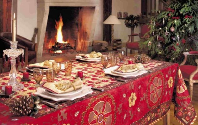 Κορωνοϊός: Χριστούγεννα με μικρή συντροφιά ή τηλεδιάσκεψη προτείνει ο ΠΟΥ